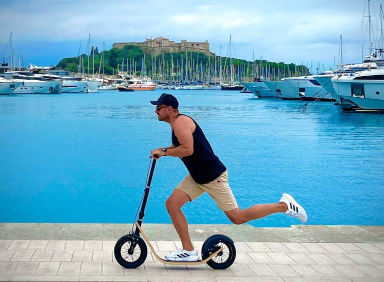 non-electric kick scooter